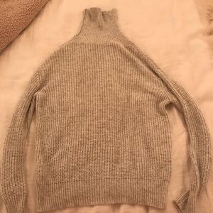 Turtle Neck Sweater Women’s